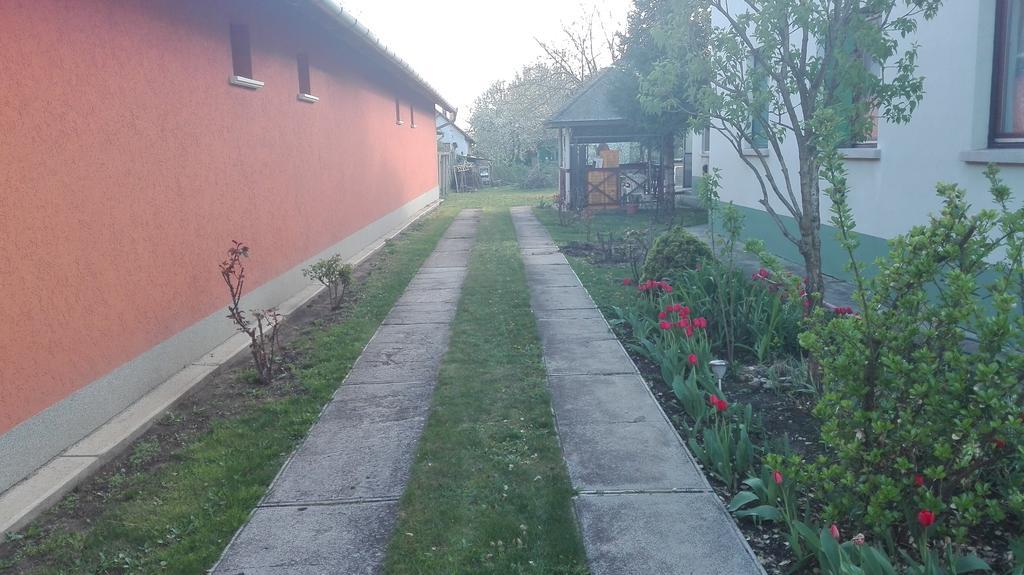 Plajbi Apartment Hajdúszoboszló Exterior foto