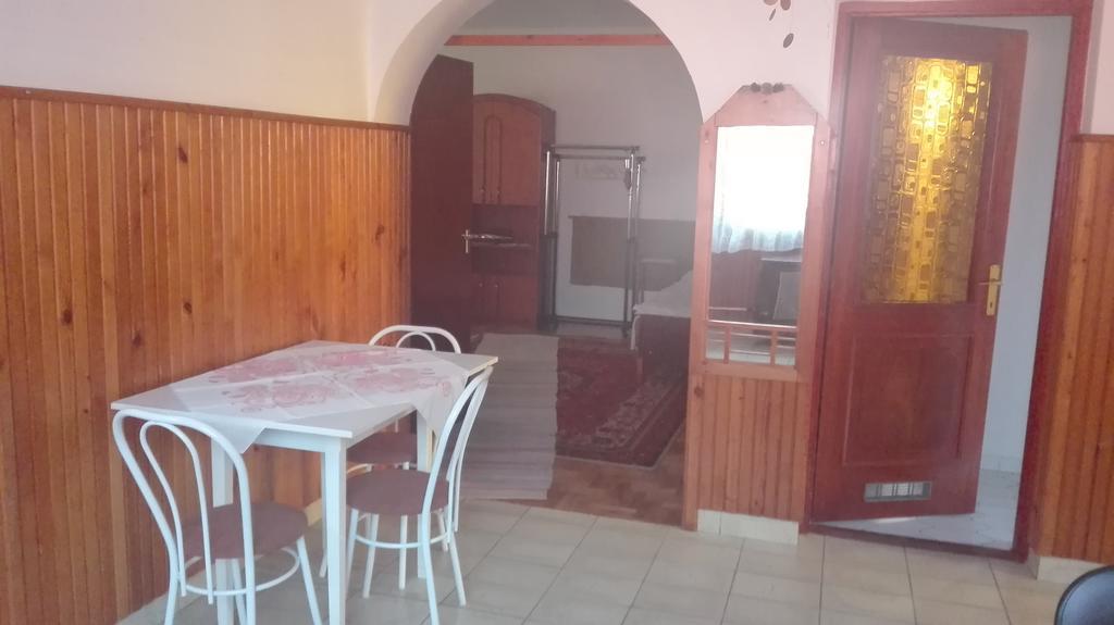 Plajbi Apartment Hajdúszoboszló Exterior foto